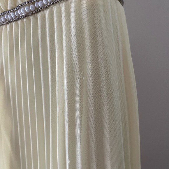 Aqua Dresses Yellow Pleated Halter Gown NWT Size 6 - Picture 15 of 16